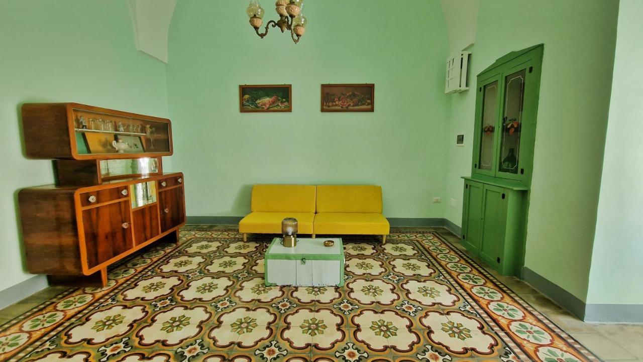 Villa A quai a Chiara Andrano Esterno foto