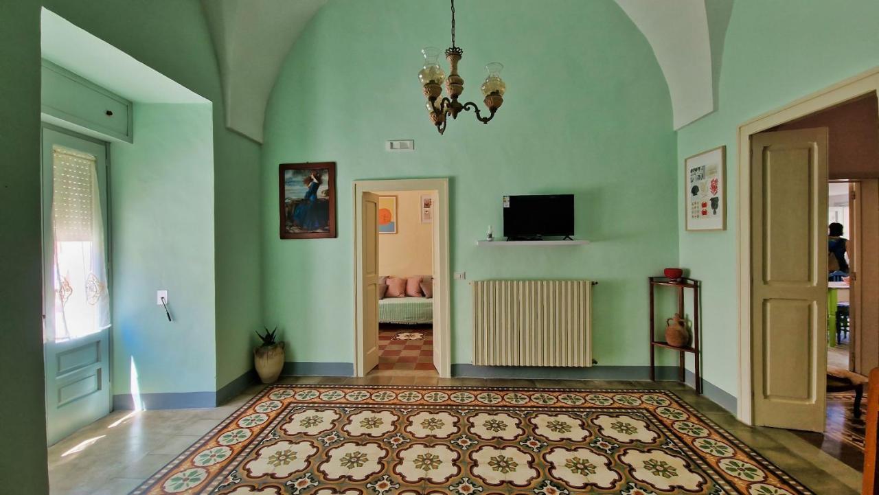 Villa A quai a Chiara Andrano Esterno foto